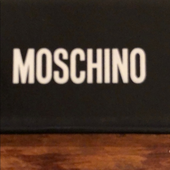 MOSCHINO iPhone7 case - Picture 6 of 8